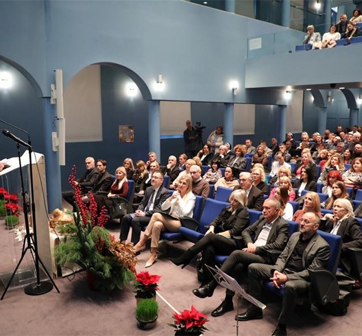 Održan predbožićni susret nadbiskupa Kutleše s ravnateljima odgojno-obrazovnih ustanova